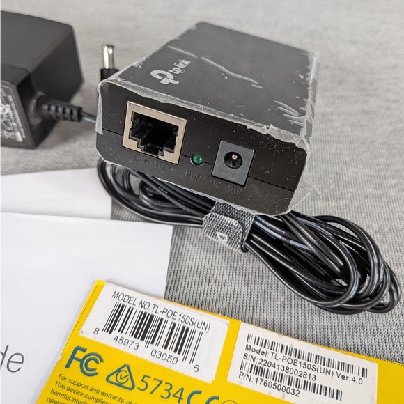 TP-Link TL-PoE150S Gigabit PoE Injector Adapter - Picture 7 of 12